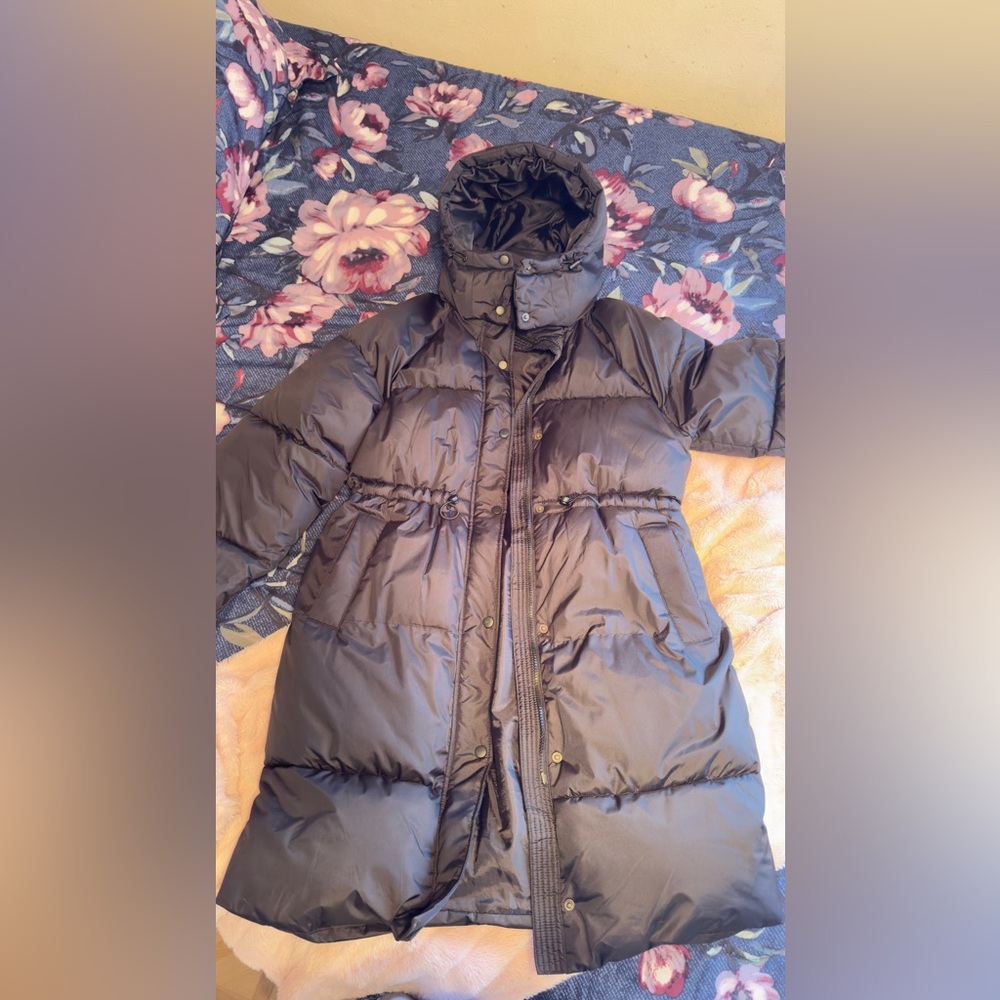 Women's Old Navy Black Puffer Coat